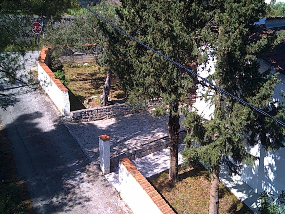 Beach House Black Olive Villa Slatine Exterior photo