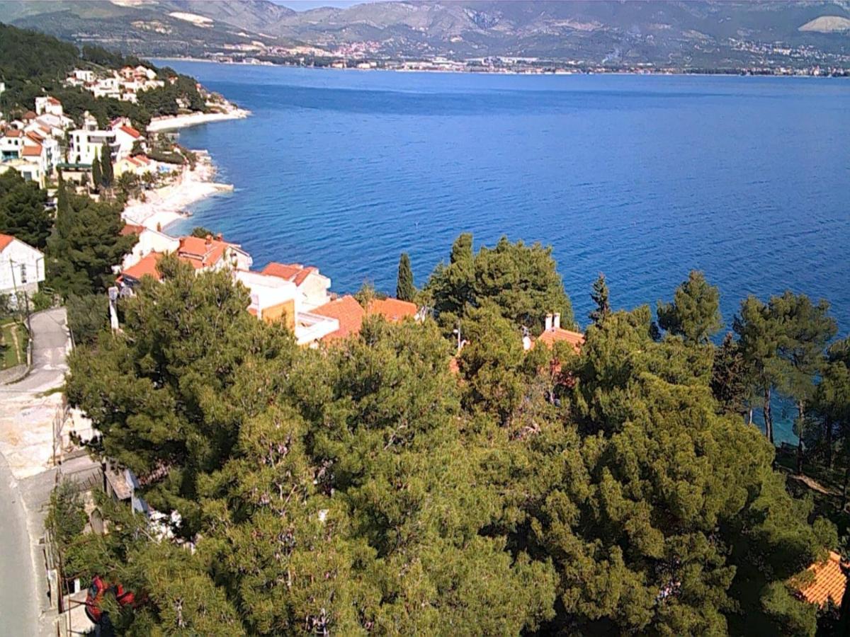 Beach House Black Olive Villa Slatine Exterior photo